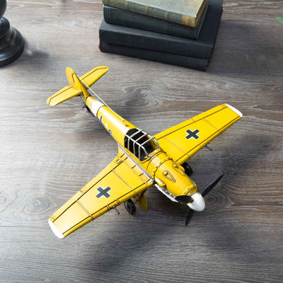 1935 Messerschmitt BF 109 Fighter Replica Model - Creations and Collections